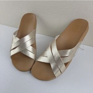 REEF Cushion Spring Bloom Slide Gold Sandals Ultra Soft Footbed Size 10